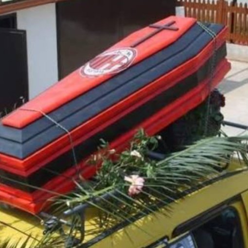 rmacm's tweet image. #ACMilan #RIPMilan #Milan
