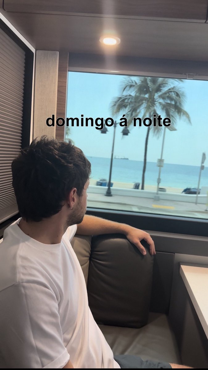 thaís tweet media