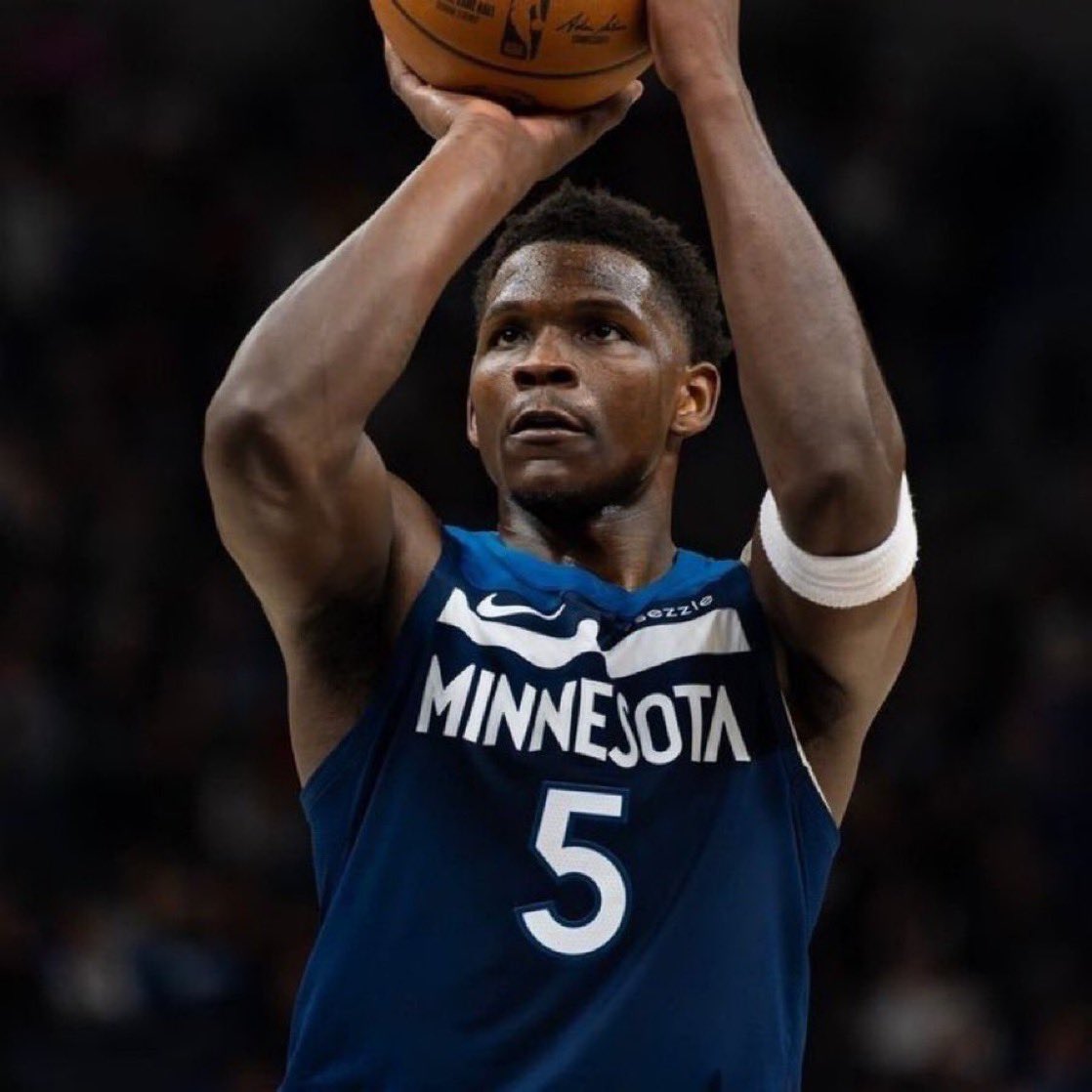 Wolves Lead tweet media