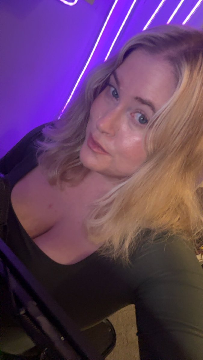 CheziXO's tweet photo. Thanks for the fun stream tonight 💜
Lee combos might need practice… but I think I made up for it 😁 https://t.co/38NEmiGOGh