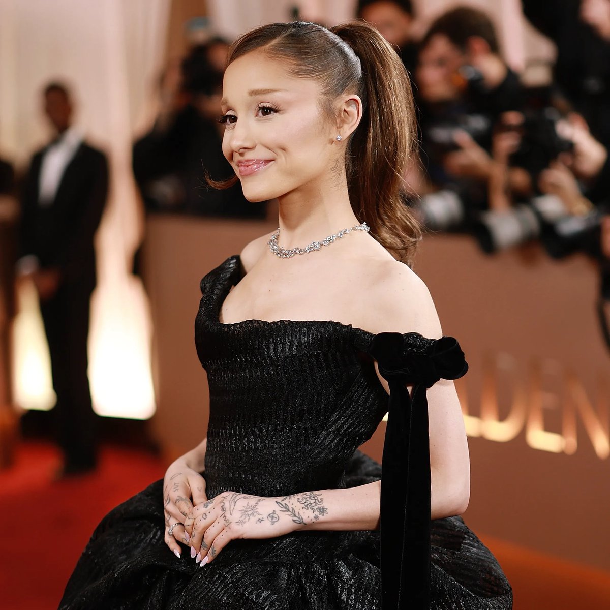 Info Ariana tweet media