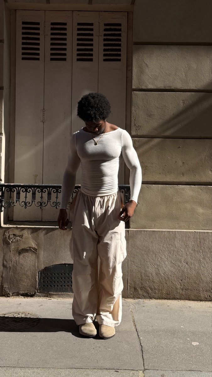Fyenezart's tweet photo. Summer fit 🌞 https://t.co/sFsoGGeldk