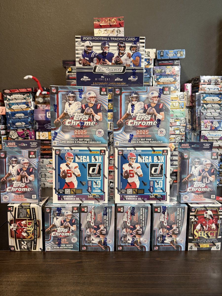 FellasCards's tweet image. Check out these monsters from the break @CardPurchaser!!!

#camward #downtown #toppschrome @Topps #Gronk