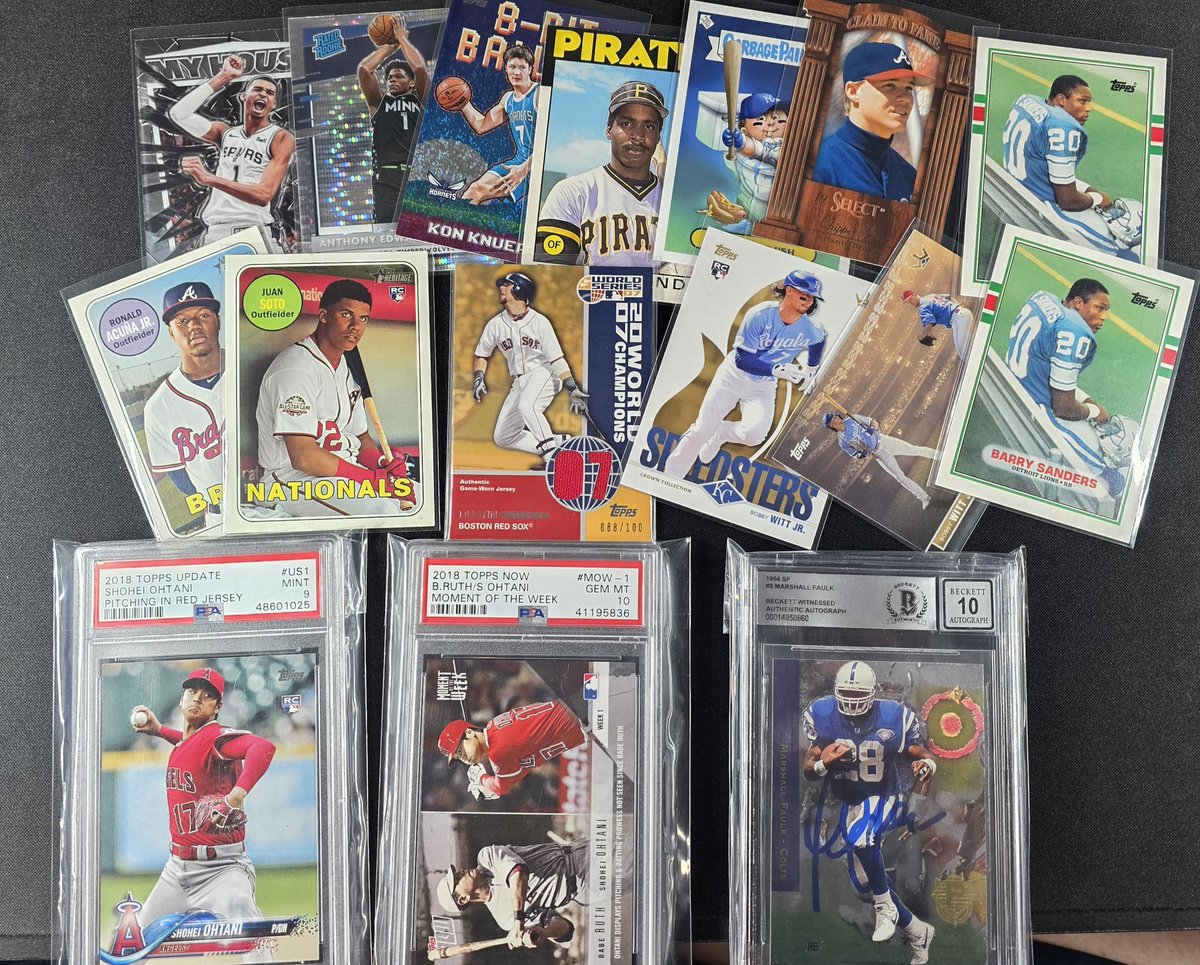 One more preview!

Action starts at 8pm est!

#tankstax 

Peep that silly rare pedroia world series relic 🤑🤑