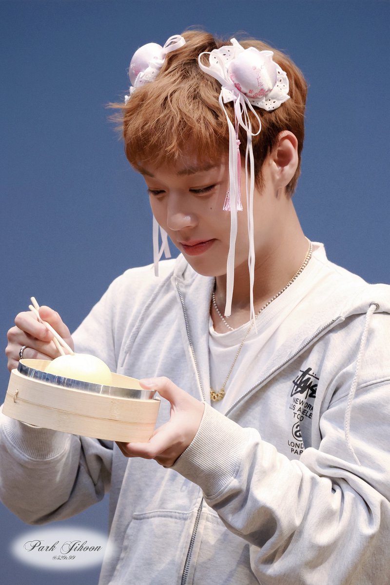 하루🐇 tweet media