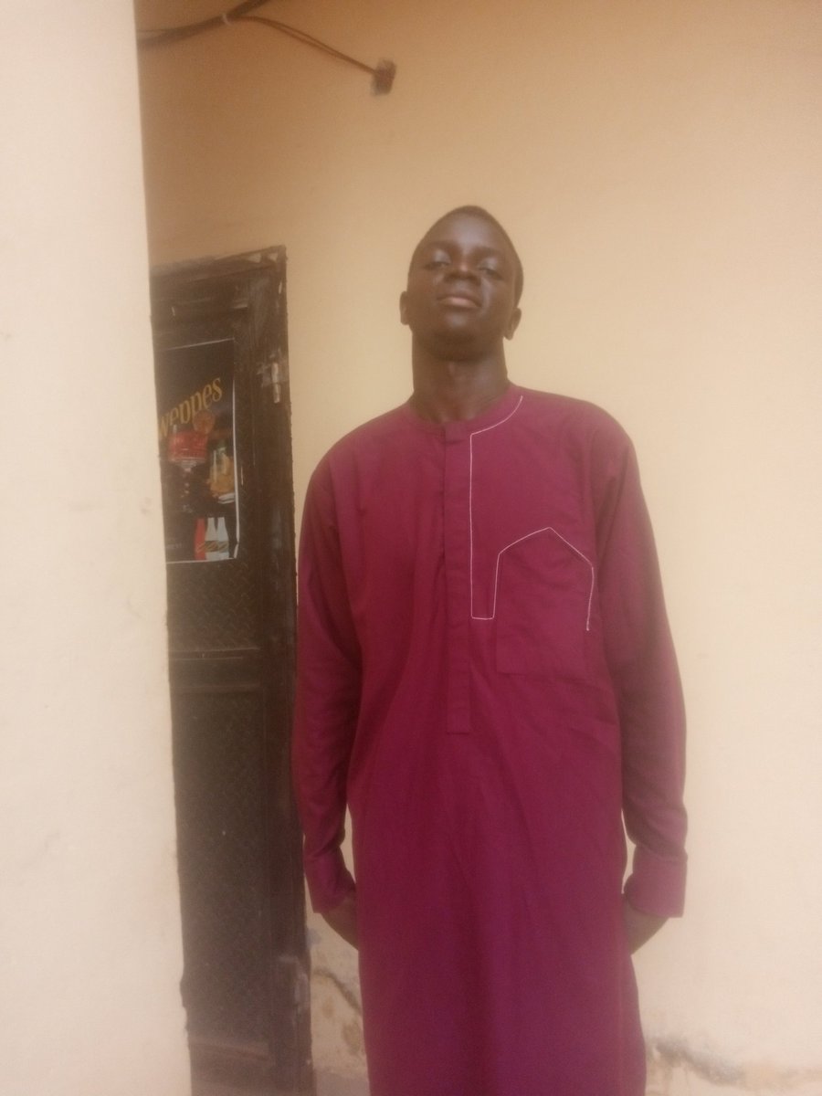 angadzi32297's tweet image. Craving for success but if I see modeling I go chop #louisvuitton #offwhite