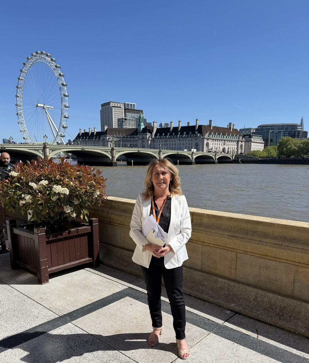 ciaraf44's tweet image. At Westminster this week, to reiterate importance of opening an EU Office in the North. Businesses need support to fully benefit from the advantages of dual market access and address challenges and technical issues whilst navigating the post #Brexit context. 
#WorkingForAll