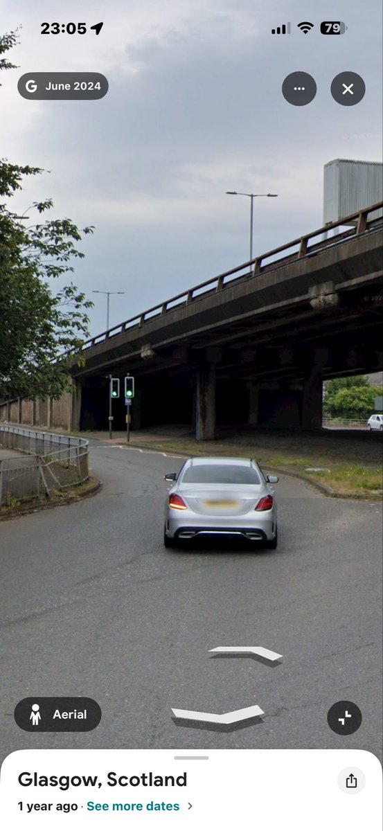 scotty2808's tweet photo. @BarryAnderson_ No chance. There’s traffic lights and a large support pillar to drive through (as well as the bump as the car goes off the road). It’s clearly marked out. https://t.co/GZg96nEiKJ