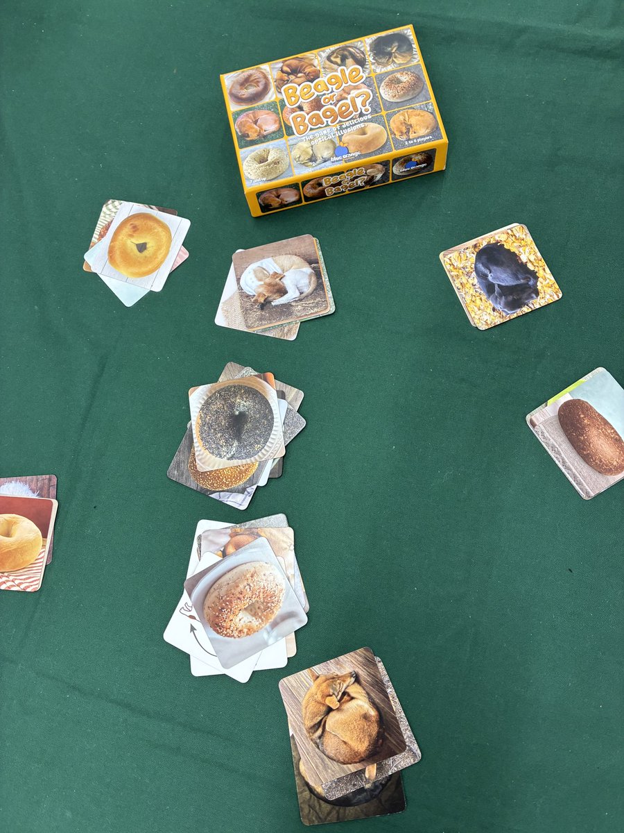 inoken2015's tweet photo. 昨日は北オフに参加しました！

ヒットスタービンゴ
おばけのかえりみち
九九ダウト
生ハムメロンゲーム
マスカレイドトリックパーティ
アロザ殺人事件
たねきとわがしとししおどし
ジャストワン
サイン
ビーグルorベーグル
ガードリングス

等、で遊びました！
同卓ありがとうございました😊 https://t.co/hDu86pJ5CR