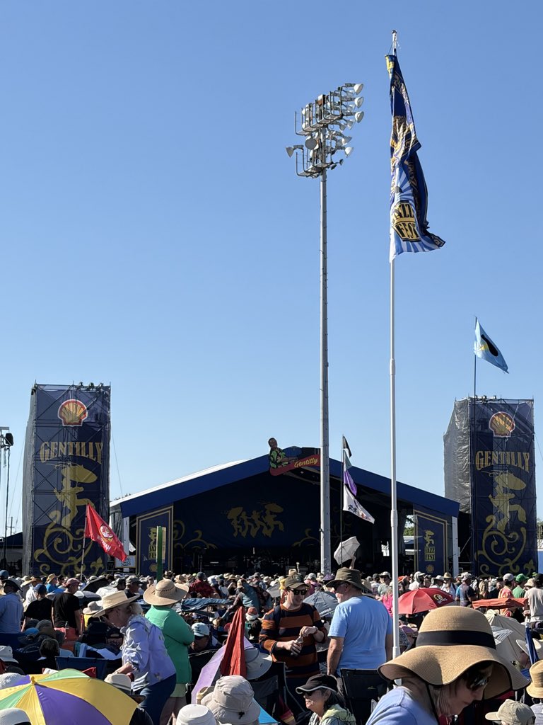 Greg_Ward_44114's tweet photo. About to see Tedeschi Trucks Band as my Final Act of New Orleans JazzFest 2026 with a few close friends. https://t.co/U9qSDNI9ZL