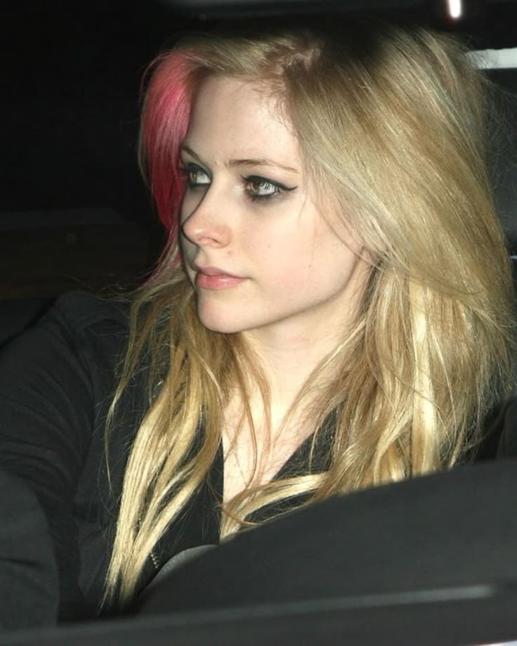 Avril Lavigne Daily 🇵🇭 tweet media
