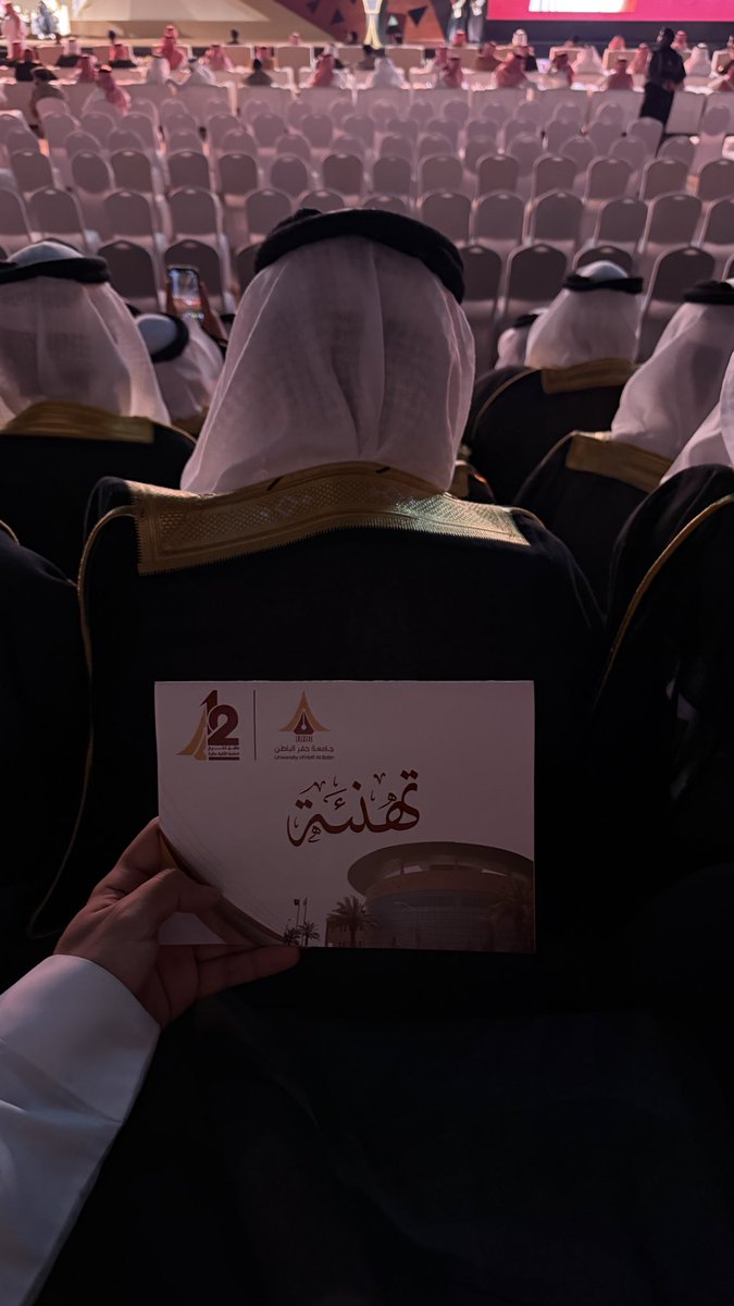 _in7i's tweet photo. الصعب هلّا قلت ياصعب سهلا 
دامك تبيني فانت ياصعب شوقي https://t.co/b1ChlBbu6r