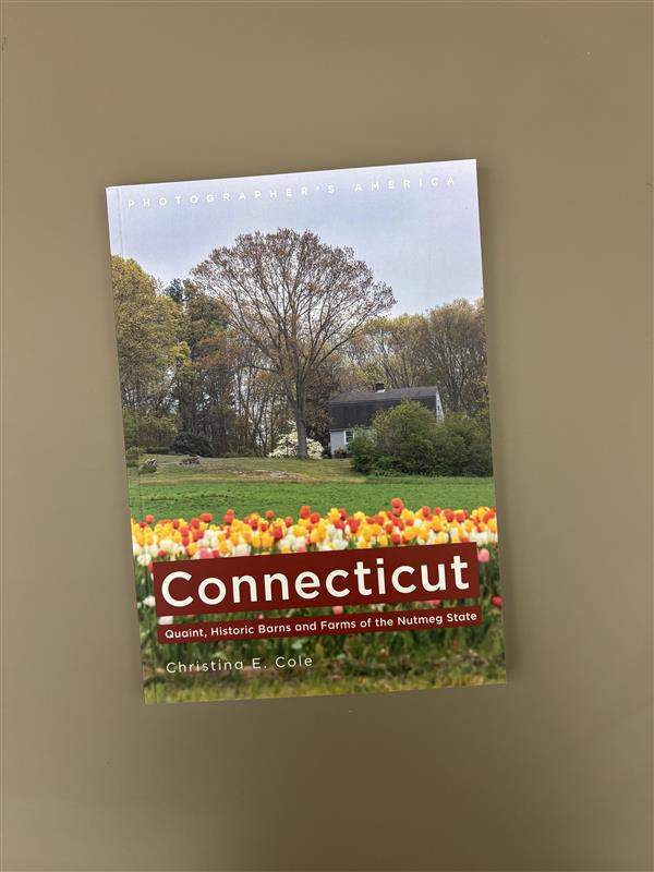 CasemateIPM's tweet image. See the Nutmeg State like never before! "Connecticut" takes you on a photographic journey through the state’s stunning New England scenery.

💻️: tinyurl.com/khzj7jzd

#connecticut #nutmegstate #newengland