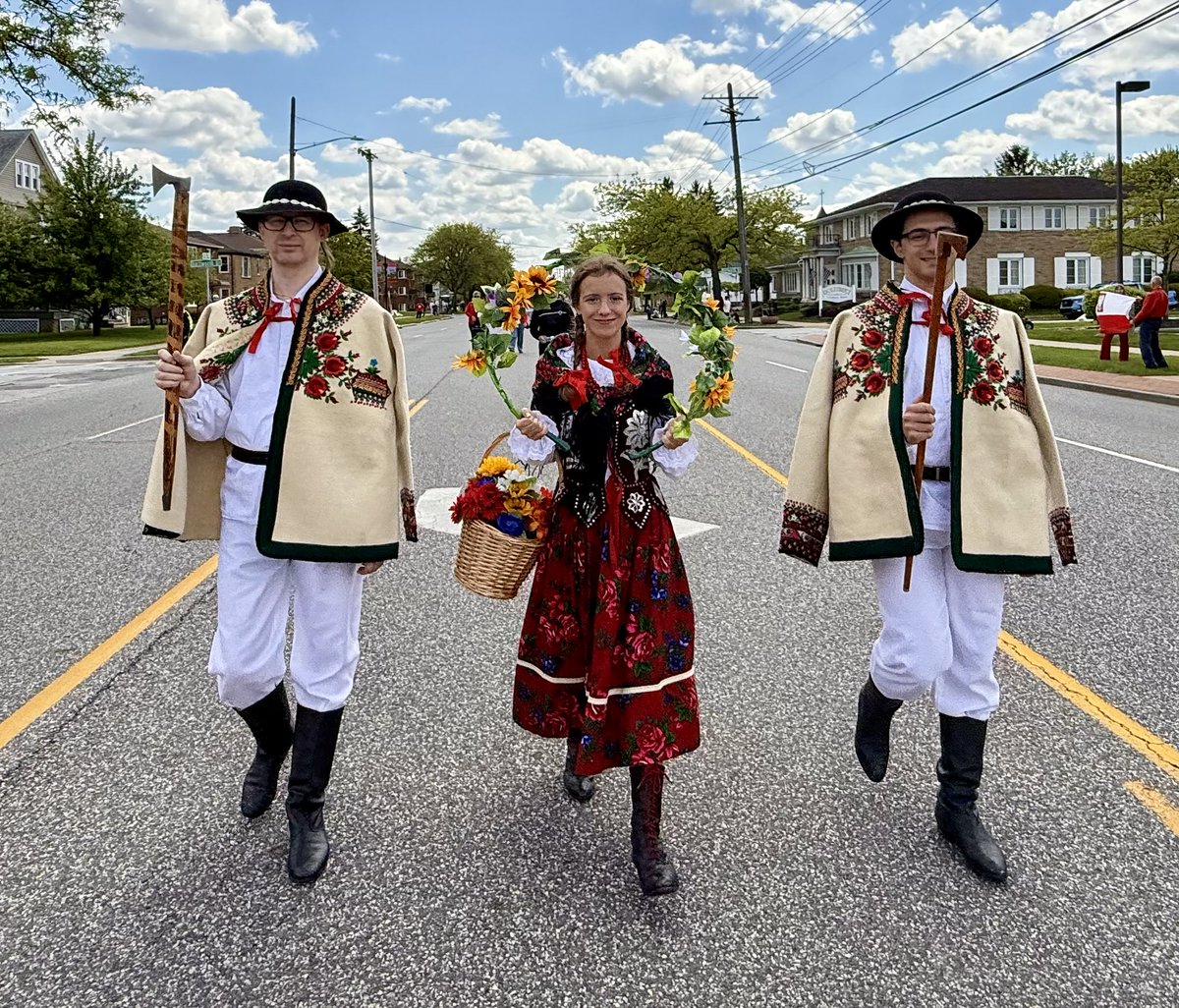 ParmaMayor's tweet image. It was a beautiful spring day for a parade in Polish Village In Parma Ohio to celebrate Polish Constitution Day. ￼#polishpride #parmapride #parade