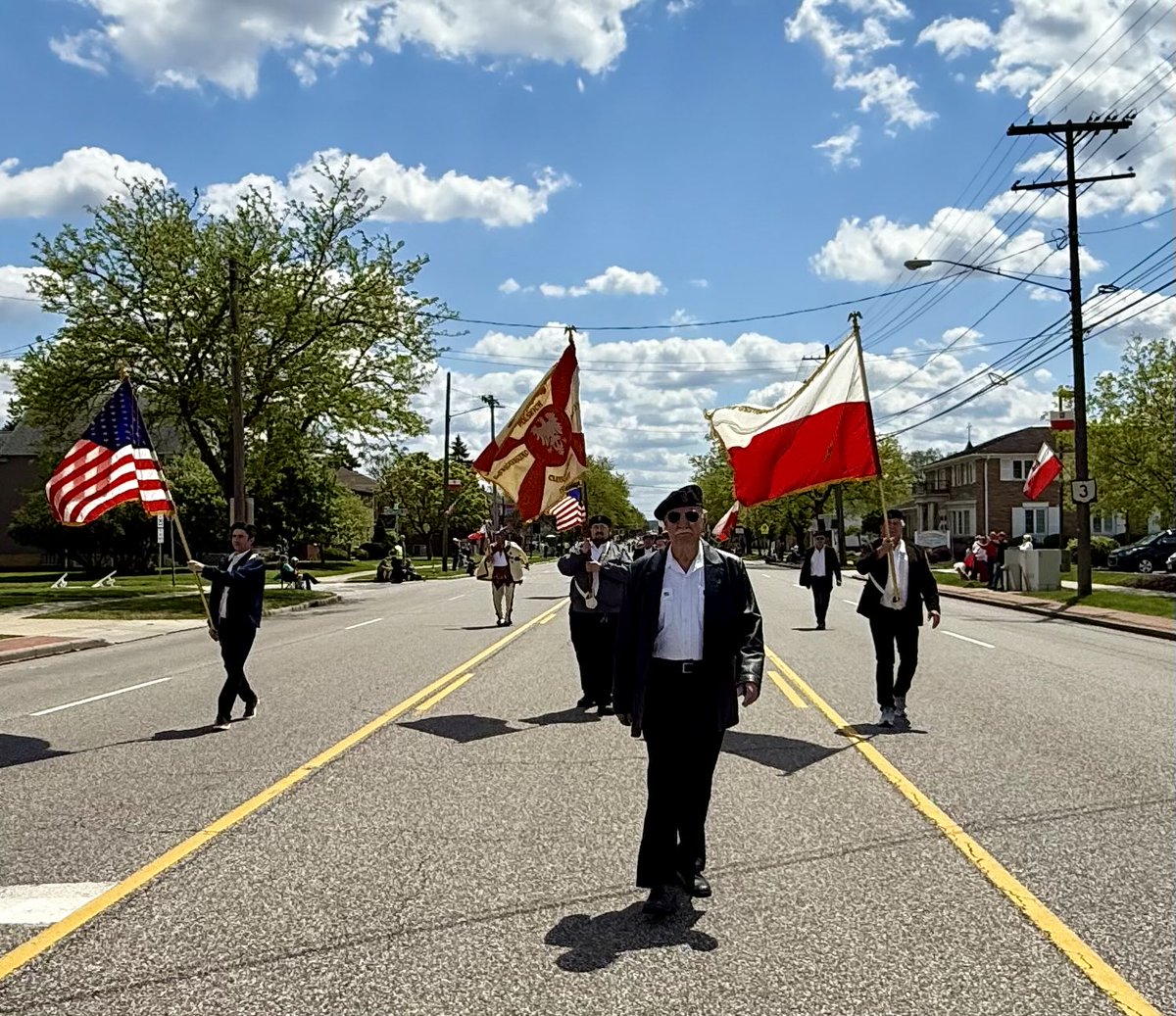 ParmaMayor's tweet image. It was a beautiful spring day for a parade in Polish Village In Parma Ohio to celebrate Polish Constitution Day. ￼#polishpride #parmapride #parade