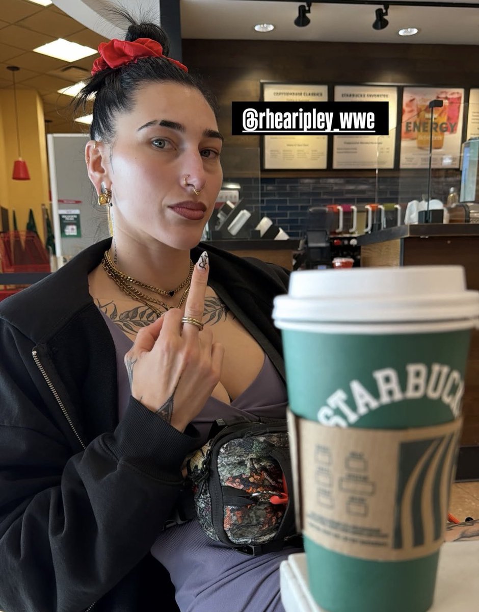 marissa 🖤 tweet media