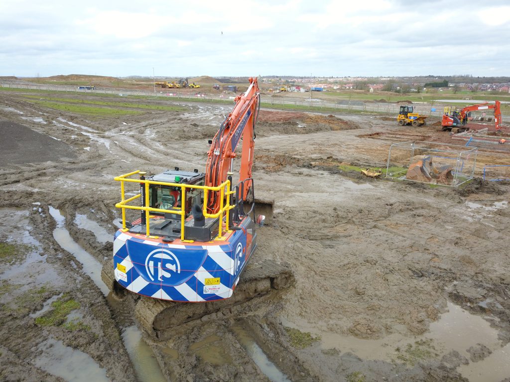 Hitachi Construction tweet media