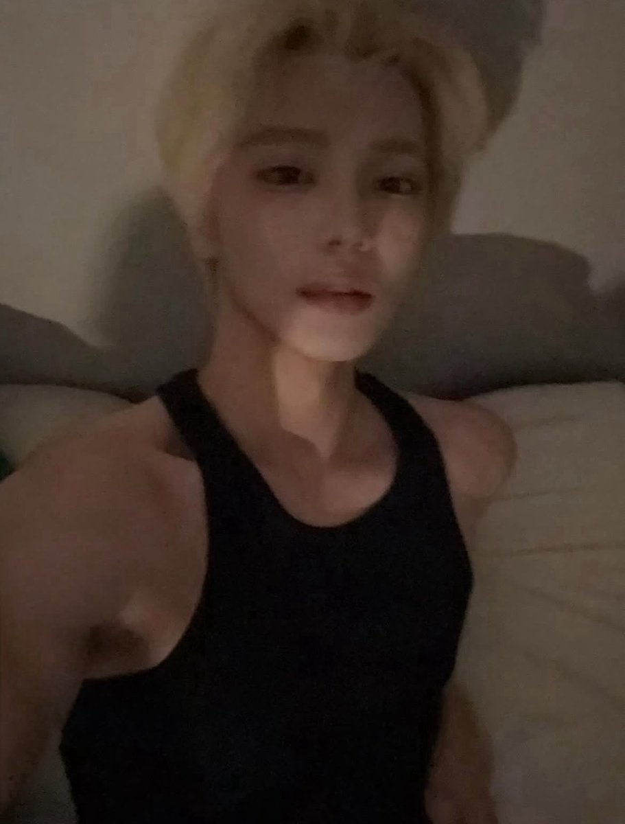 뮨.. tweet media