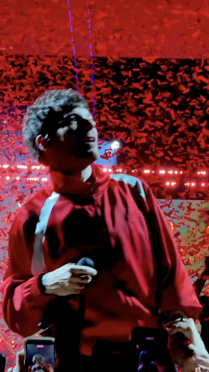 World Tomlinson tweet media