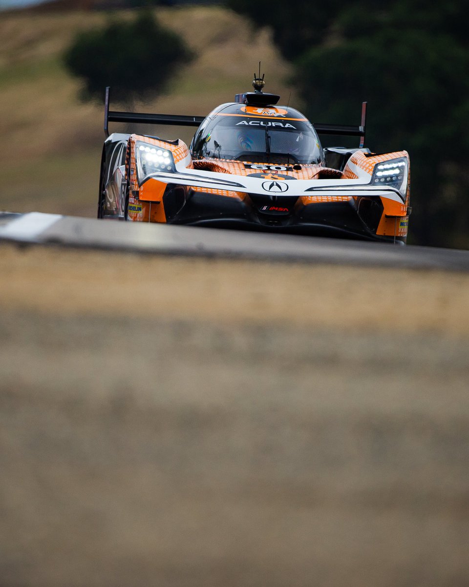 MeyerShankRac's tweet image. Meanwhile Tom Blomqvist has taken the lead on an alternate fuel strategy in No. 60

#LagunaSeca // #IMSA // #Acura