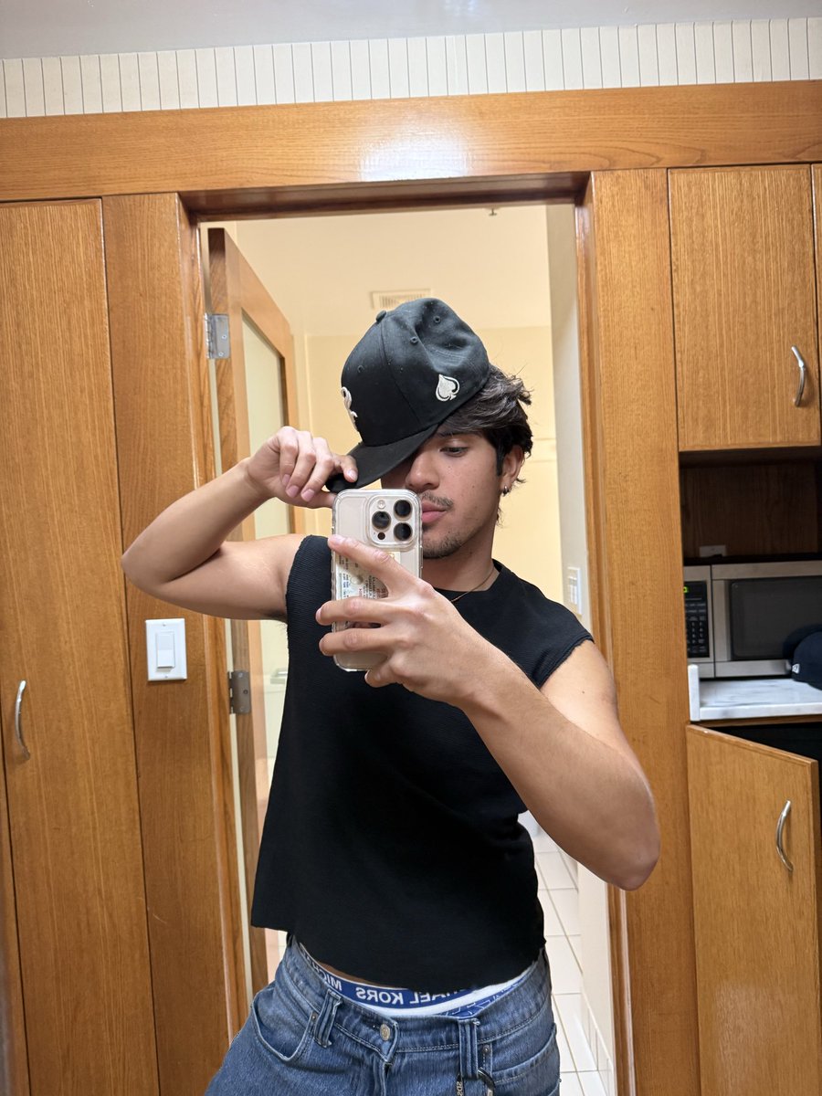 daniel🪸 tweet media