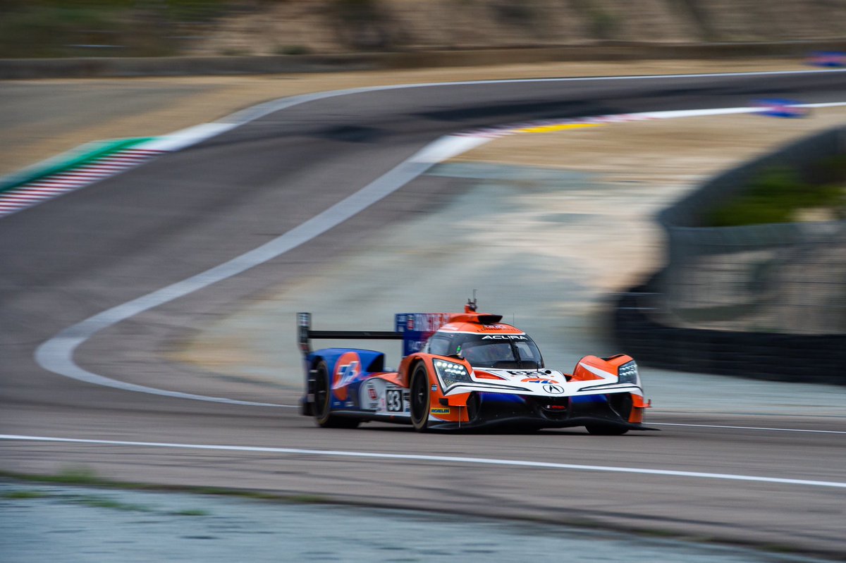 MeyerShankRac's tweet image. 30 minutes remain at Laguna Seca ⏳

Tom Blomqvist, No. 60: P1
Renger van der Zande, No. 93: P5

#LagunaSeca // #IMSA // #Acura