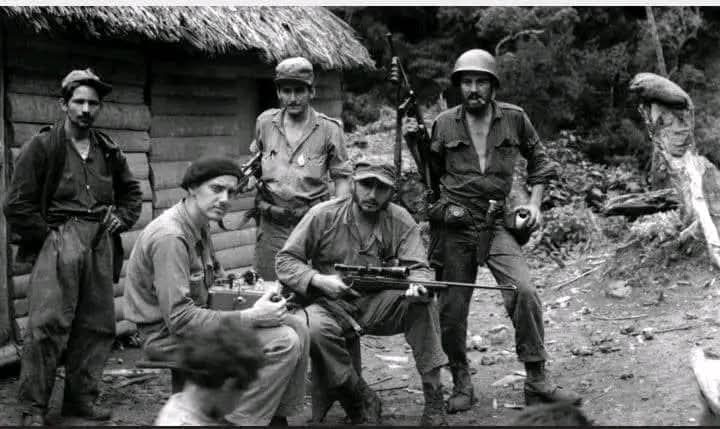 EnoelHernandez2's tweet photo. Los días 3 y 4 de mayo de 1958 en Altos de Mompié, Sierra Maestra, se realizó una reunión de la Dirección Nacional del Movimiento Revolucionario 26 de Julio. #MunicipioBartolomeMaso @YudelkisOrtizB @BorgesOlivero https://t.co/iYVWkhsm5E
