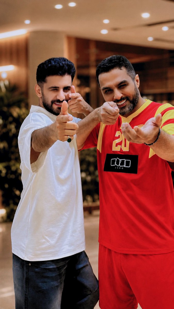 lll_516's tweet photo. هاردلك للجمهور النصر 🤣🤣🤣
#النصر_القادسية https://t.co/Dy22ATnfpH