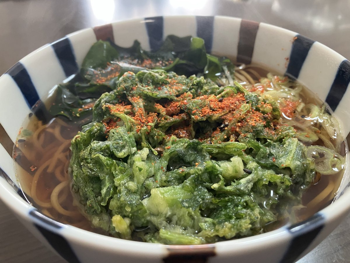 今朝の🇾🇪家麺🇾🇪。春菊そば。