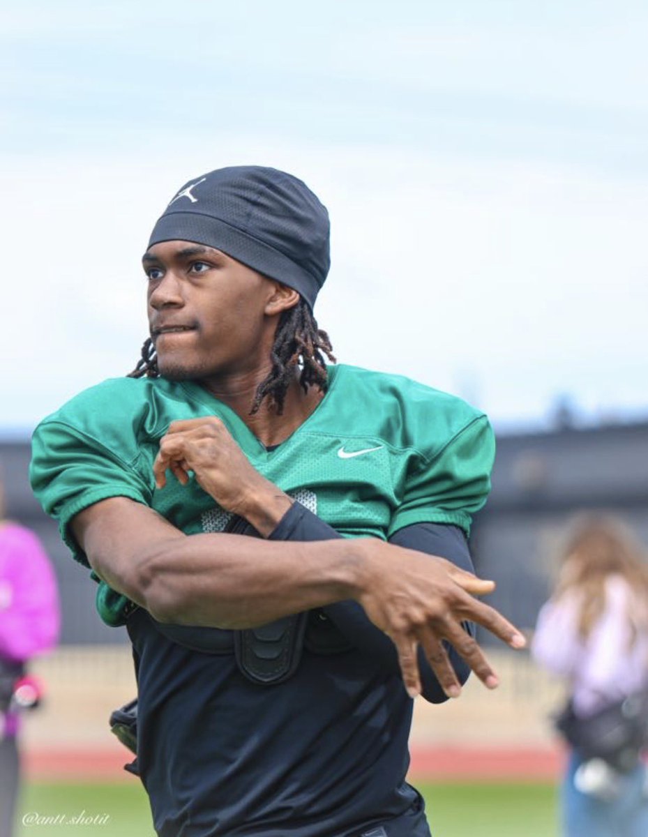 TCougarfootball's tweet photo. ICYMI: The Nation concludes Week 2 of Spring Ball with a scrimmage. Progress being made every day. College coaches more practices left to attend on Blair Oaks Drive! #TheNation #SpringBall #TCFootball https://t.co/Om21X4Po2C