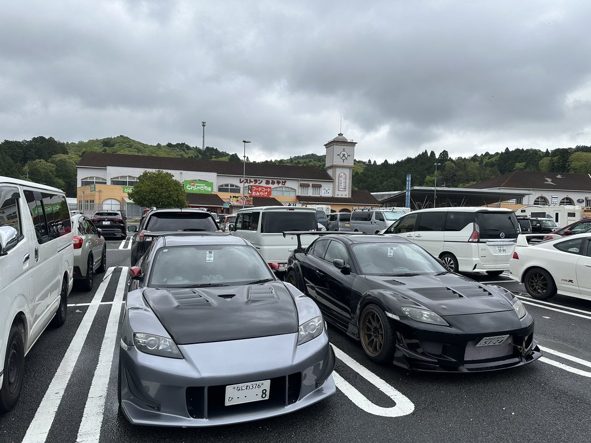 りょーま tweet media