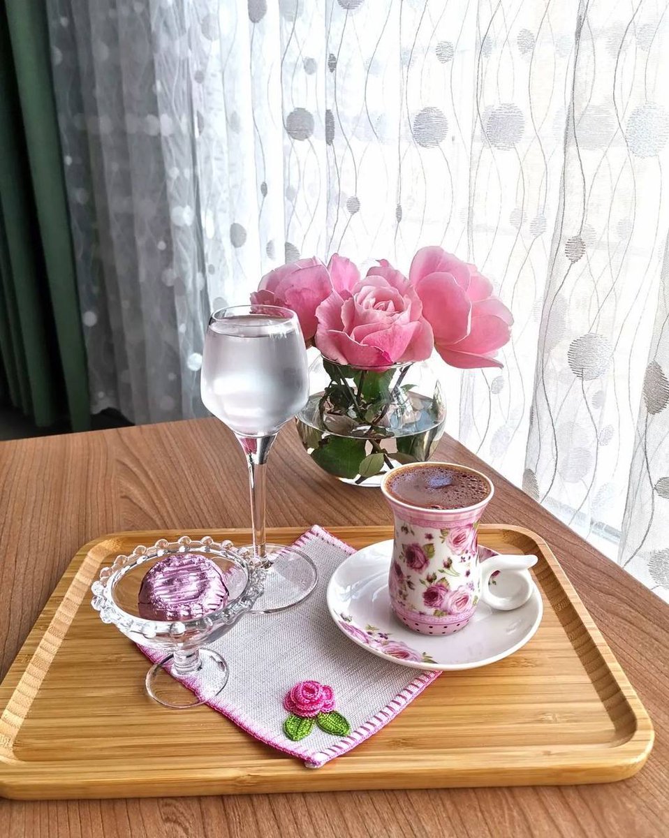 syn1496742's tweet photo. 🕊️🕊️

شعر عن الحياه :

صدوف الليالي مدرسة والحياة ظروف
ولا فيه شي أحلا من الطيب في حلَّه

لا تندم على المعروف ياراعي المعروف
ليا ضاع عِند النَّاس ماضاع عند الله .

🕊️🕊️ https://t.co/Lhxs3Vr1IY