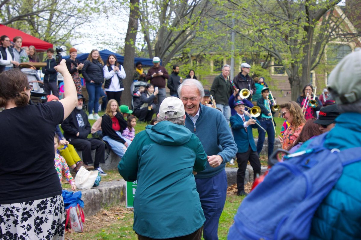 Ed Markey tweet media