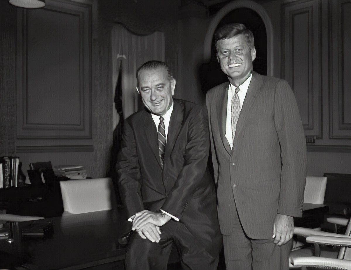 XmxHowes's tweet image. Available here linda-howes.pixels.com/featured/lyndo…

#wallartforsale #wallart #gifts #giftideas #PresidentElectJohnFKennedy  #VicePresidentElectLyndonBJohnson #blackandwhite #restored #Jfk #lbj #Election1960 #Polititions #homedecor #Kennedy #Johnson