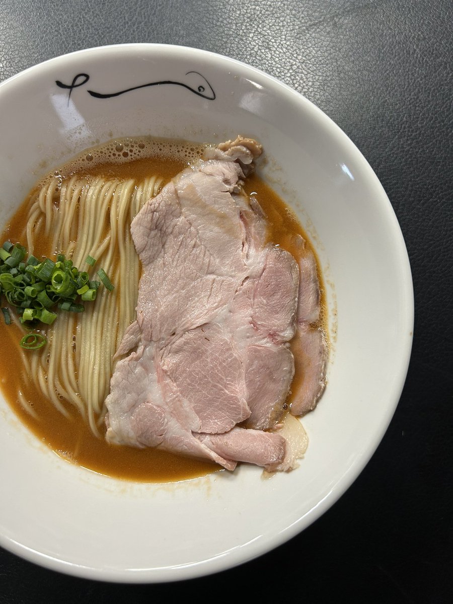 煮干中華そば　結。 tweet media