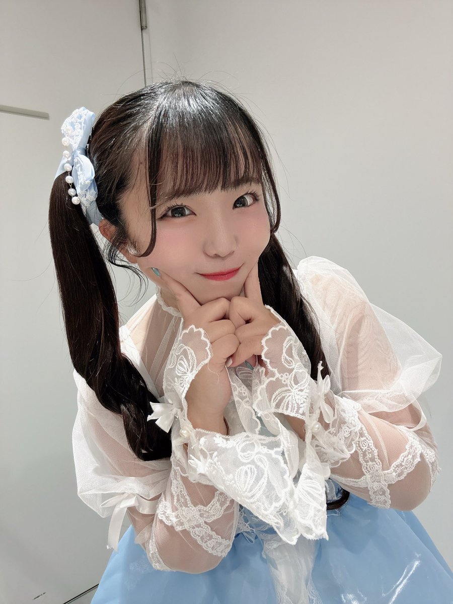 おはよう☀️GW楽しんでますか？ 私は朝ラジオ出演してます♫ その