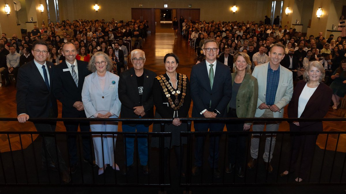 ACarbinesMP's tweet photo. Citizenship ceremonies at the historic Heidelberg Town Hall are always memorable events for families. It’s my 21st year attending as a councillor or MP. Always uplifting to welcome new citizens. Great to have a special guest, Assistant Minister for Citizenship @JulianHillMP . https://t.co/hjd6f99Ilm