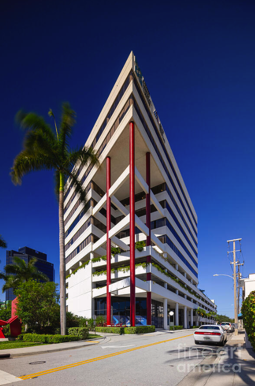 felixmiziozniko's tweet image. Office building at 625 N Flagler Dr West Palm Beach Florida...

fineartamerica.com/featured/offic… 

#palmbeach #westpalmbeach #modernarchitecture #photography #tiltshift