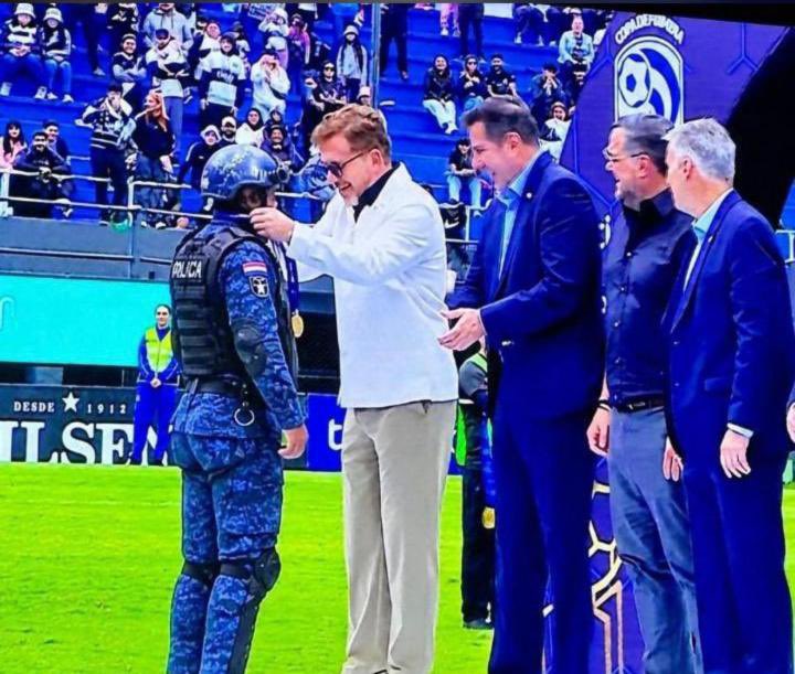 Leo Gonzalez tweet media
