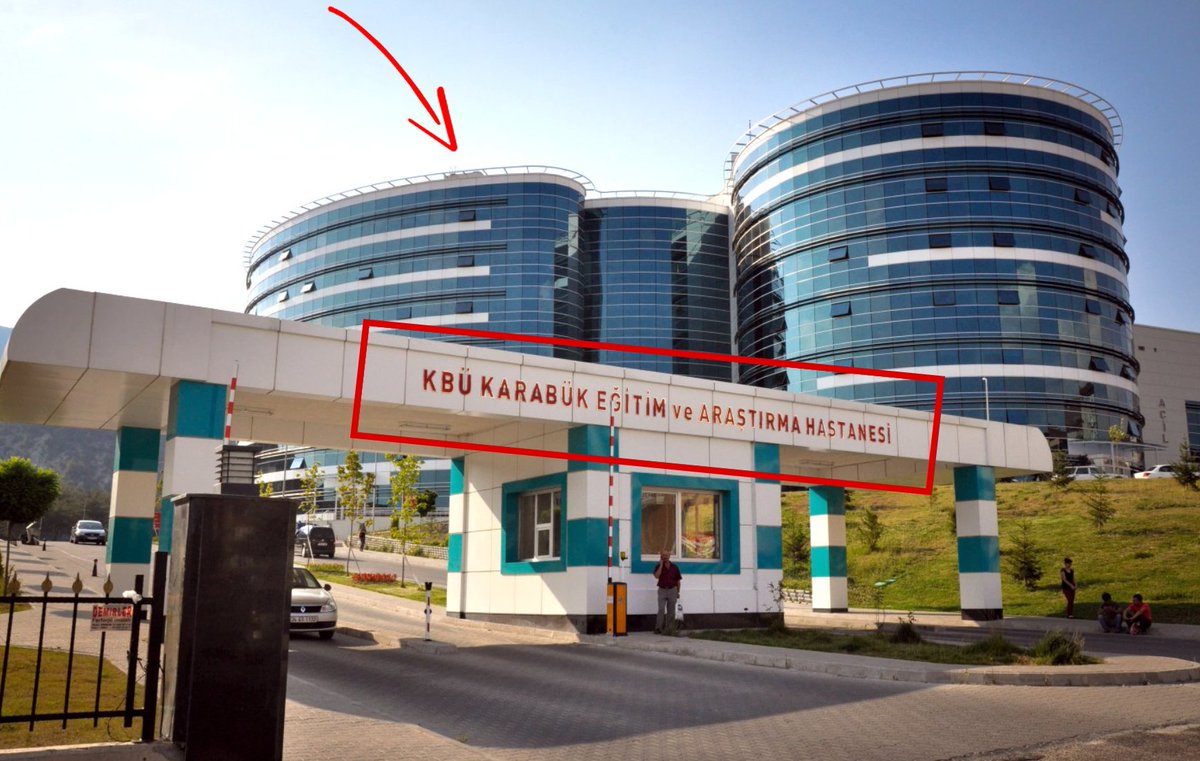 czr_hbr's tweet image. Özgür Özel:

🔴"Karabük'te şu anda devlet hastanesi yok.
Devlet hastanenizi 2012 yılında yıkmışlar.

🔴2015'te de Beşbinevler'deki kadın doğum ve
çocuk hastanesini yıkmışlar.

Yıllar geçmiş yenisi yapılmamış."