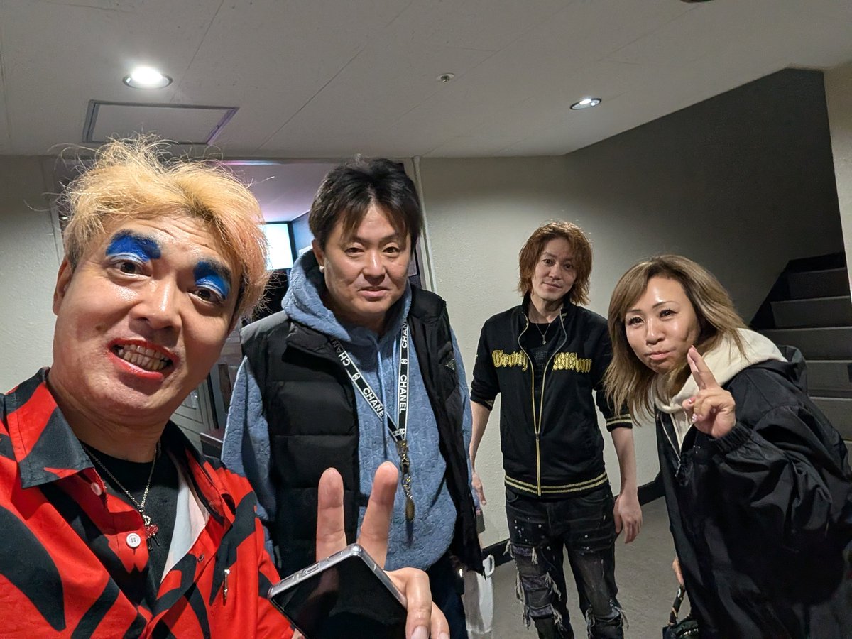 ものまね&ライブ Wface tweet media