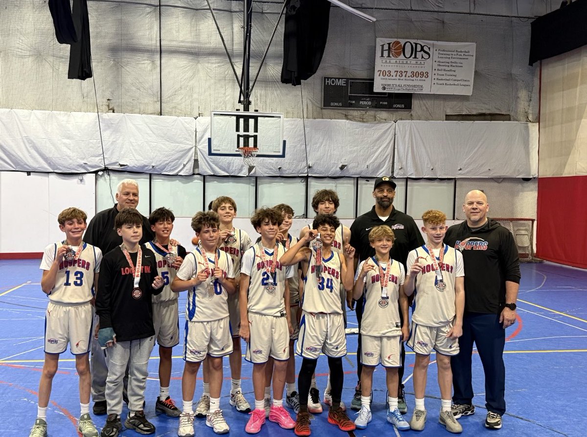 echoopers's tweet photo. 6th Grade Hoopers takeover at the Premier 1 Capital District Classic! 

12U - Delaney won white division
12U - Graves won the orange division 

Well done fellas! 🥇 🥇 https://t.co/zdZzKm0F6w