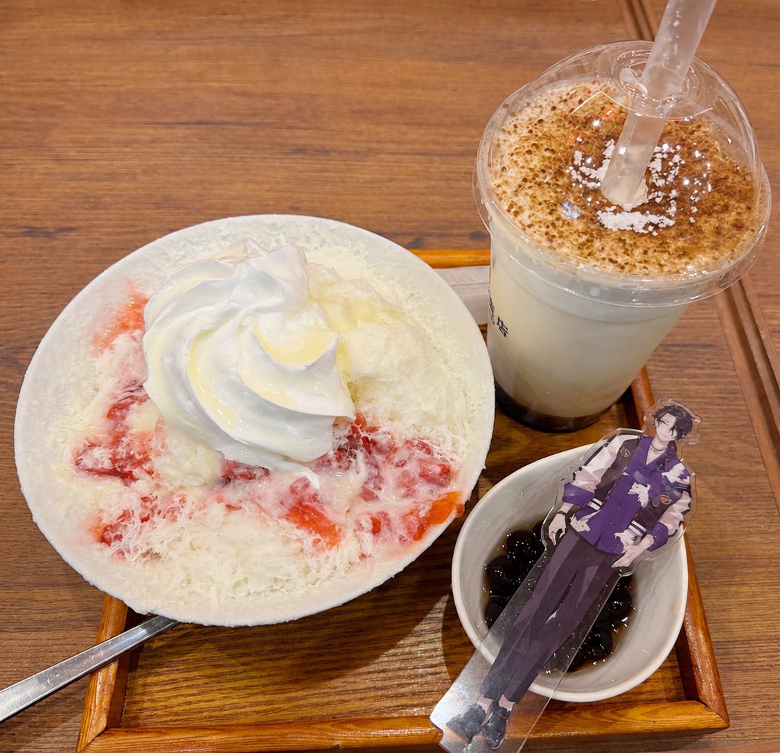 ry05097's tweet photo. 次出会ったらアクスタ買うって言って３日後すぐ出会ったからちゃんと買った💜🎶

 #エゴトラ https://t.co/FB3L0cr8mk