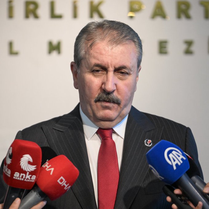 Politic Türk tweet media