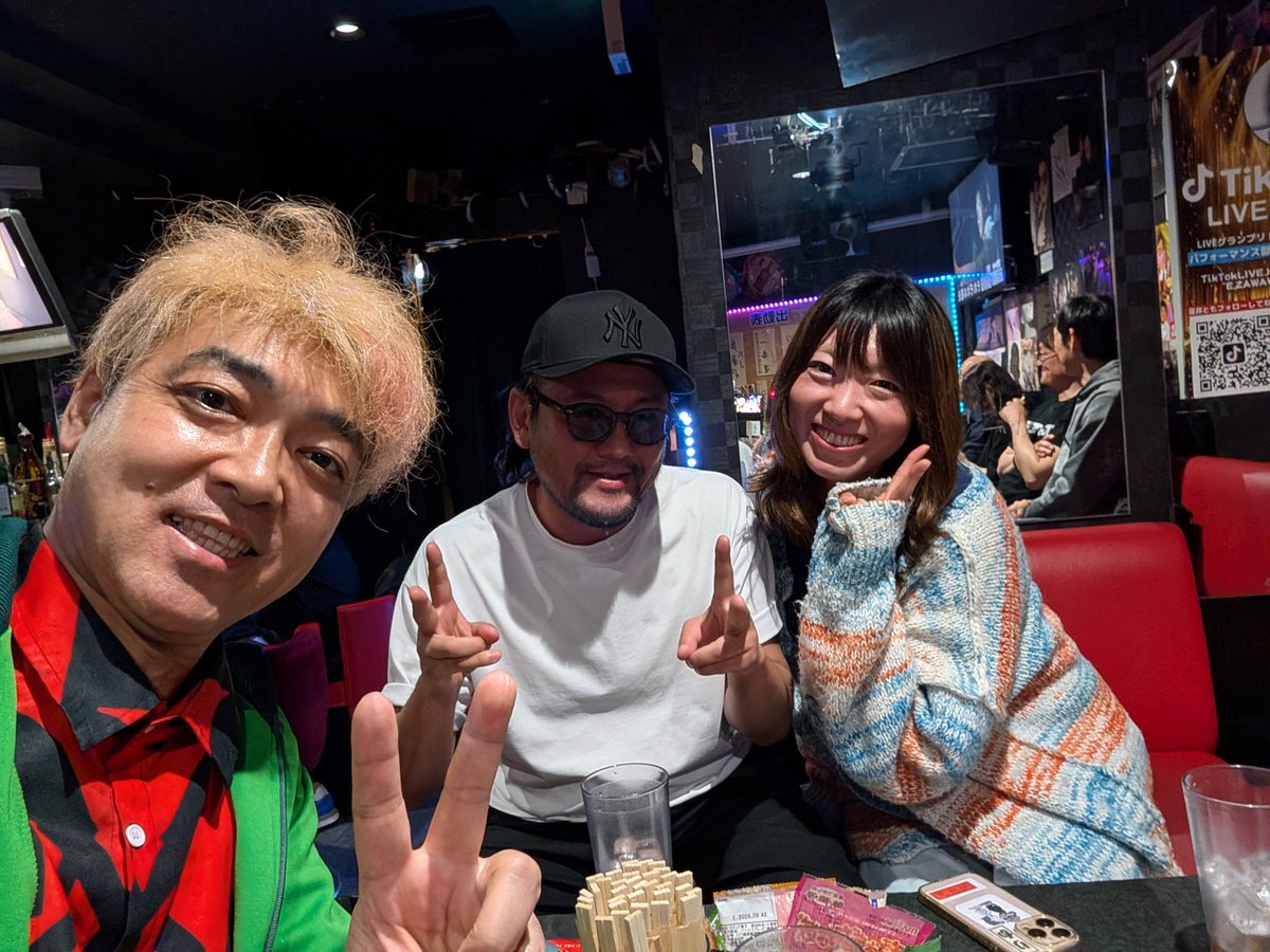 ものまね&ライブ Wface tweet media
