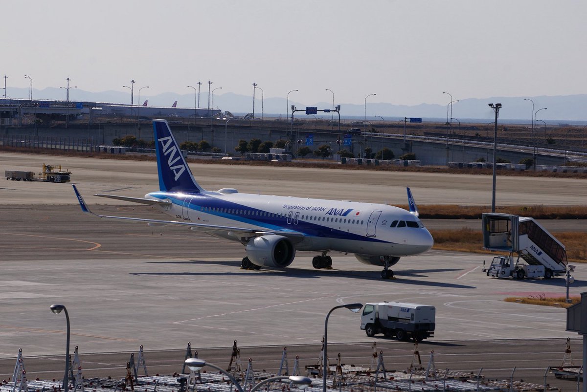 DREAM_LINER1215's tweet photo. #1日1レジ
伊丹にA320neoが来てて、そういえば来ないなーとか思ってたら、国際線仕様だったんですね！
関空で撮った僕が持ってる唯一のa320neoです！
#JA211A https://t.co/7qlzG7vDUg