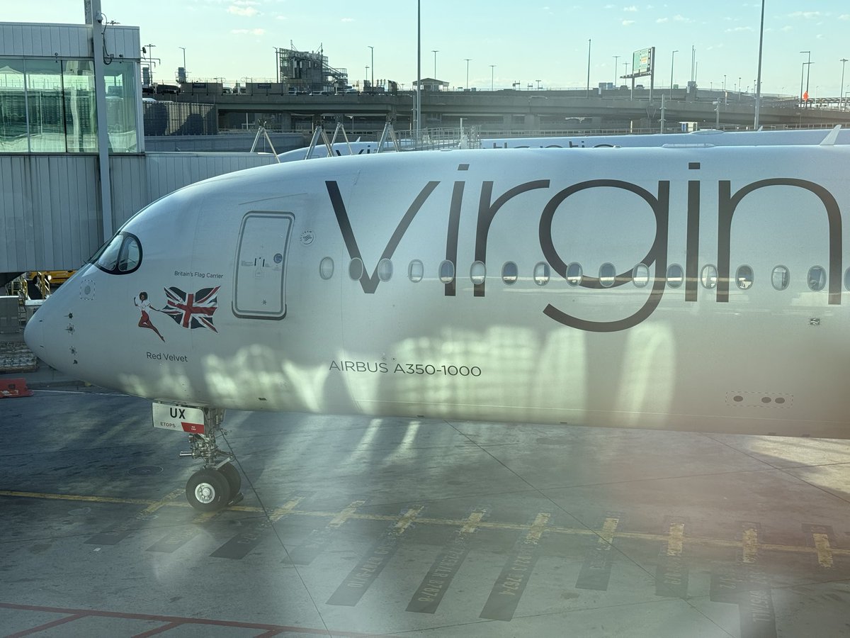 parthsuba77's tweet image. 🛫 Flying @VirginAtlantic VS46 from @JFKairport to @HeathrowAirport ✈️
Aircraft: Airbus A350-1000 (G-VLUX) “Red Velvet”

Always special to catch one of Virgin’s A350s on a transatlantic run

#AvGeek #VirginAtlantic #A350