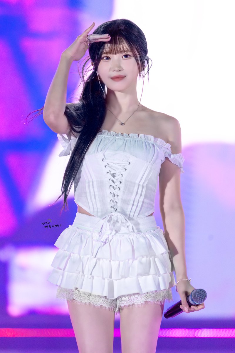 나는 선량한 빵집 사장님이야!! tweet media