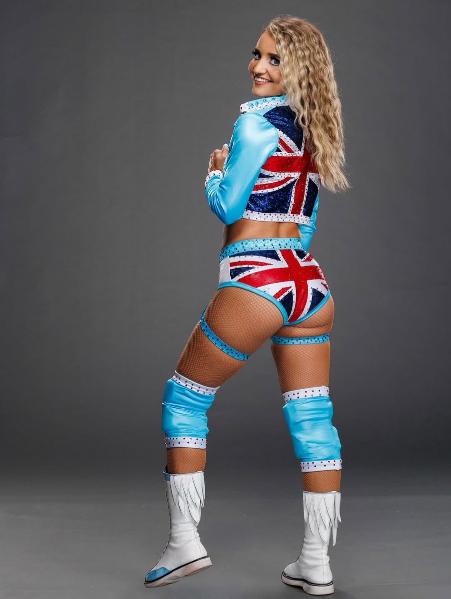 zaguila1995's tweet image. @giulia0221g ‘s new ring gear gives me vibes of when @XiaBrookside had her #FourthOfJuly ring gear

#TheBeautifulMadness #AngelOfTheRing #JapanAgainstEngland #LoveThemBothSoMuch ❤️❤️❤️
