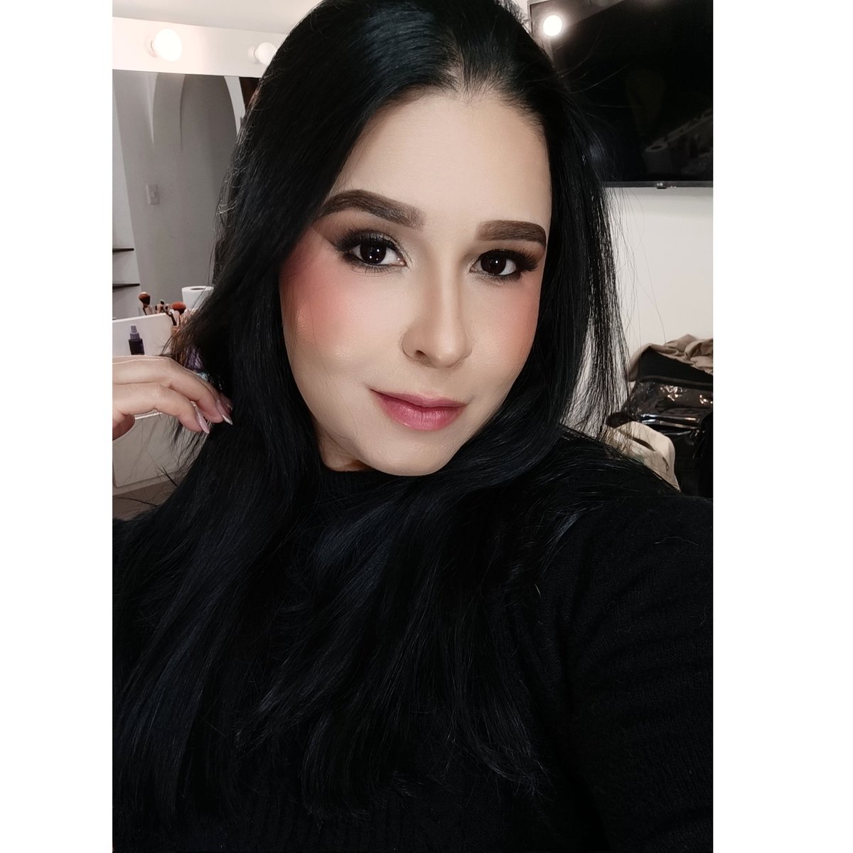 Daniela 💫 tweet media